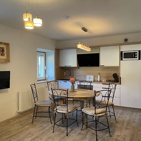 6 Personnes * Le Bonhomme