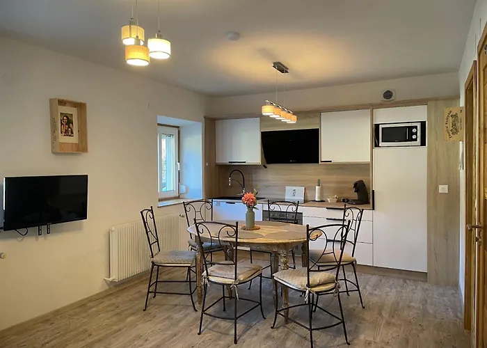 6 Personnes * Le Bonhomme